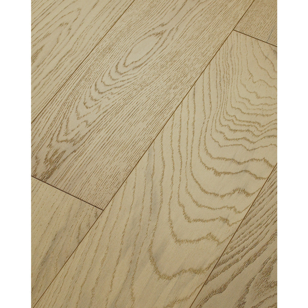 Couture Oak