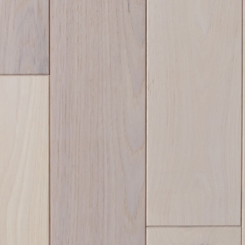 Williamsburg in Aged Pearl Hardwood